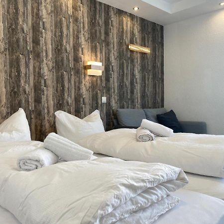 Charming Apartment - Balcony - Wifi - Kitchen Maagdenburg Buitenkant foto