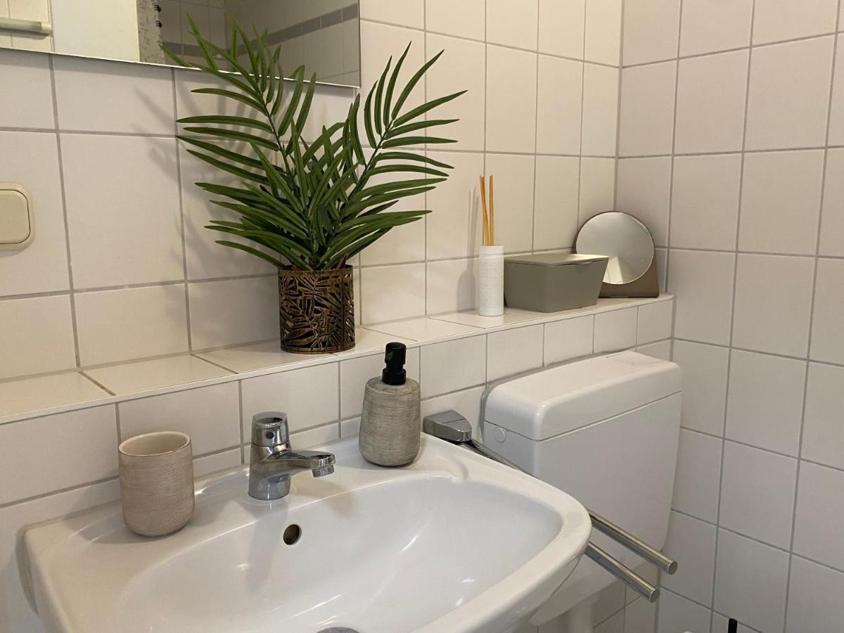 Charming Apartment - Balcony - Wifi - Kitchen Maagdenburg Buitenkant foto