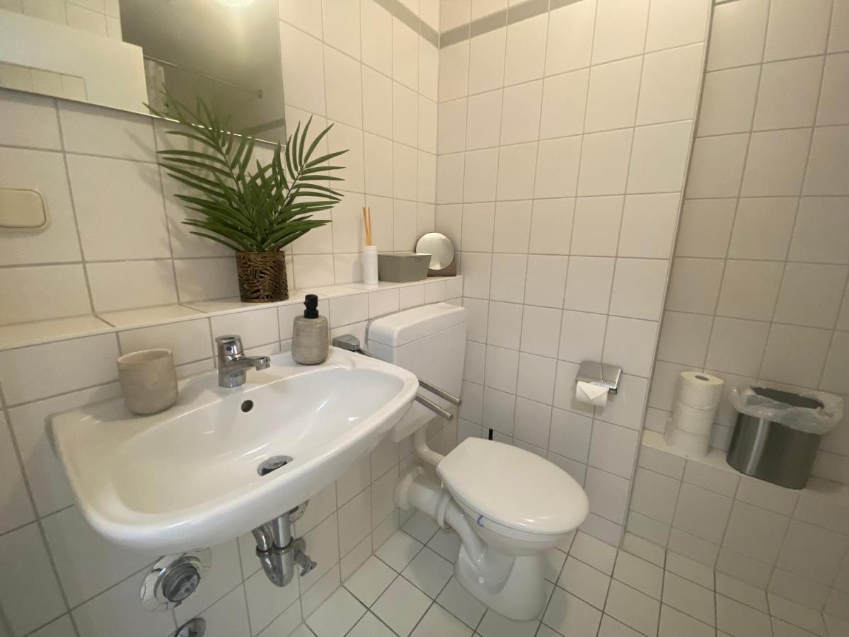 Charming Apartment - Balcony - Wifi - Kitchen Maagdenburg Buitenkant foto
