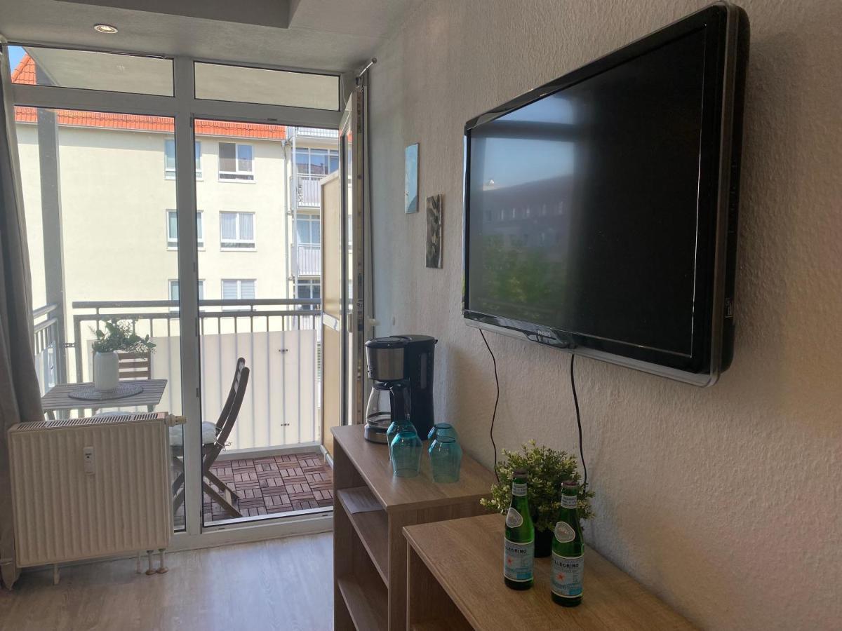 Charming Apartment - Balcony - Wifi - Kitchen Maagdenburg Buitenkant foto