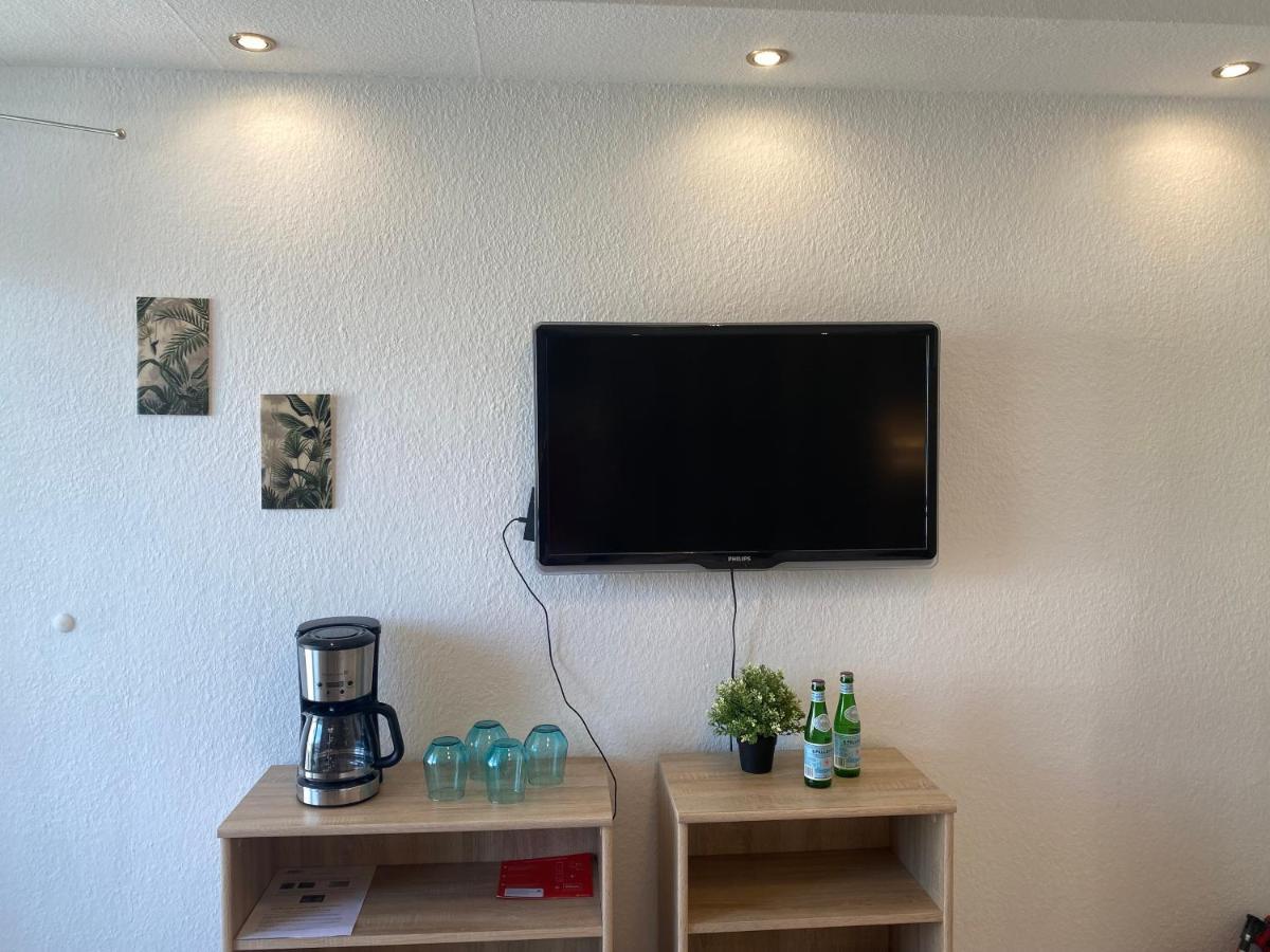 Charming Apartment - Balcony - Wifi - Kitchen Maagdenburg Buitenkant foto